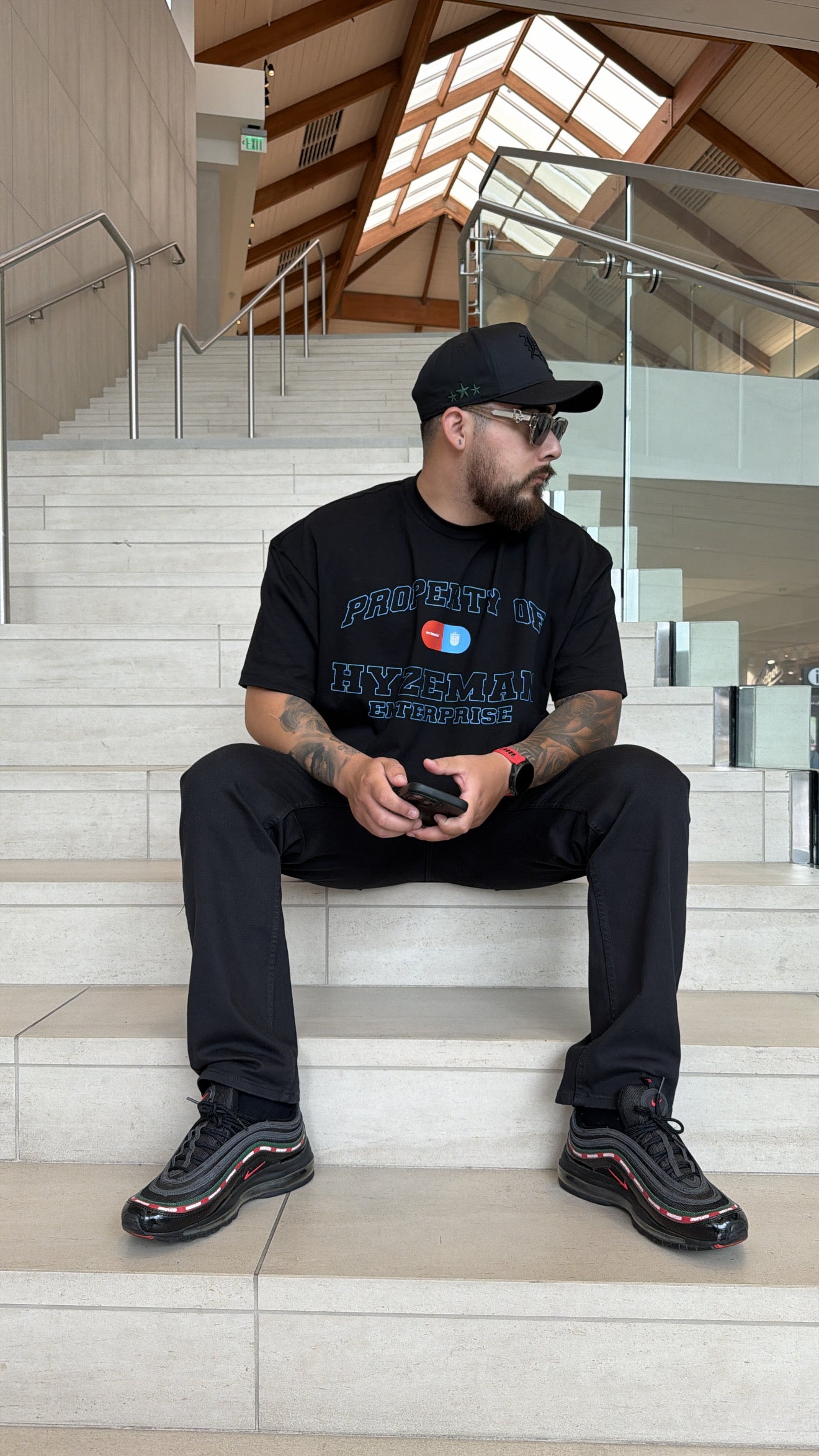PROPERTY OF HYZEMAN TEE - BLACK